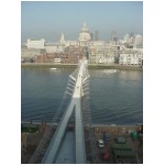footbridgetostpaul01.jpg