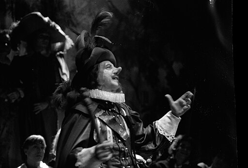 15.10.1984._Maurice_Sarrazin_dans_Cyrano._(1984)_-_53Fi2786.jpg