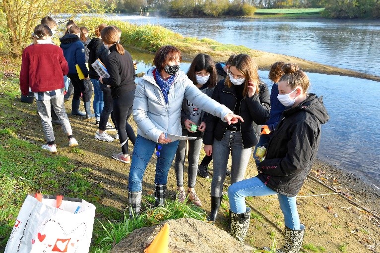 les élèves de la classe CDSG en action