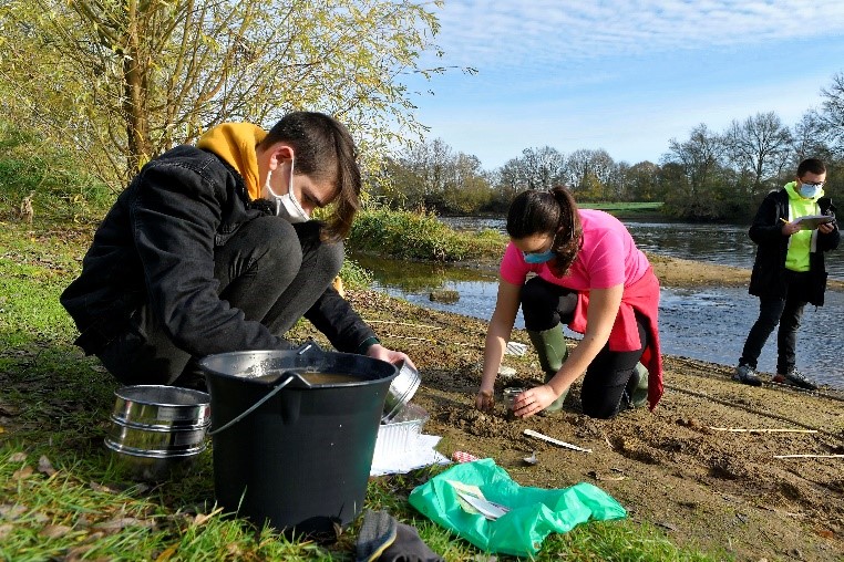 les élèves de la classe CDSG en action