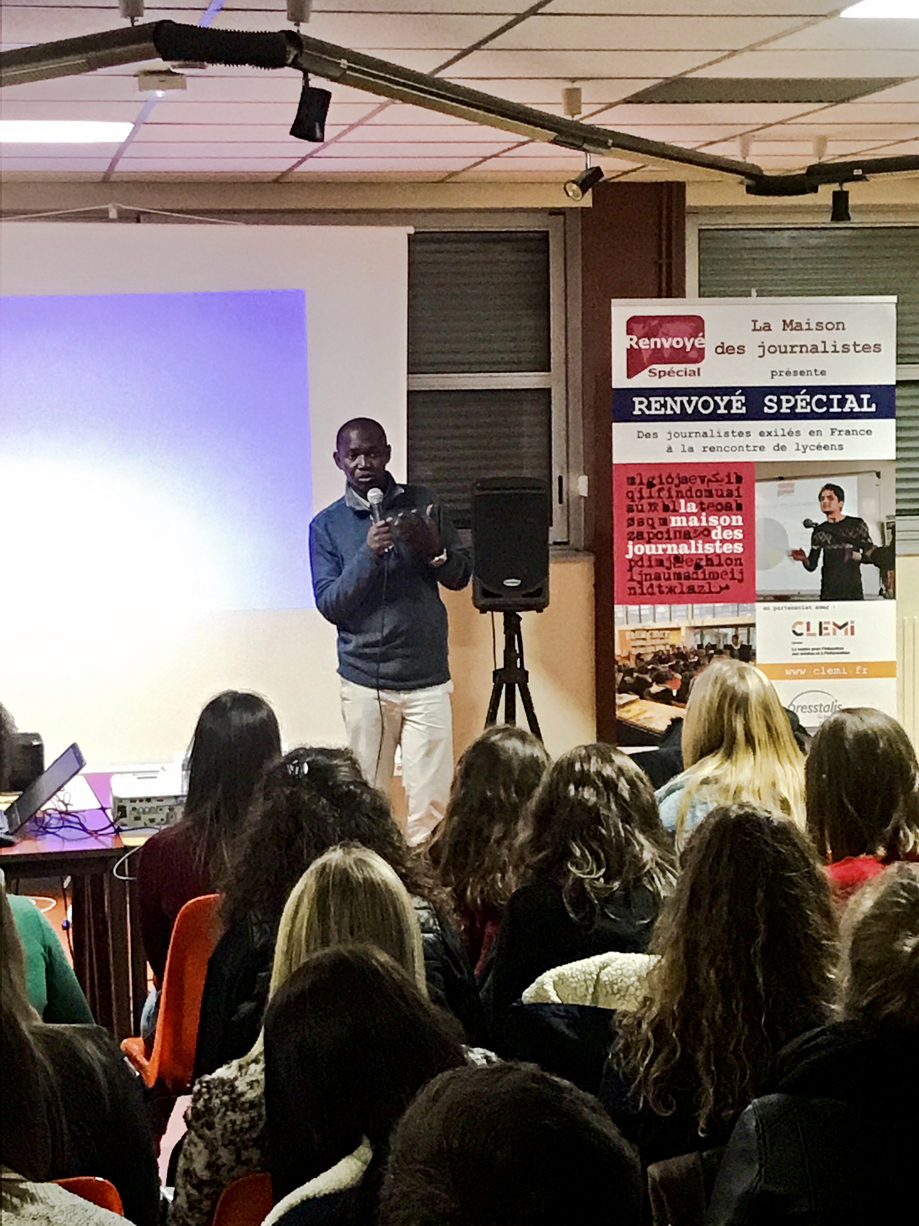 Rencontre Makaila NGUEBLA